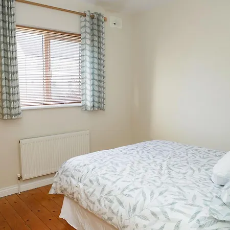 Spacious 4 Bedroom & 4 Bathrooms Holiday home